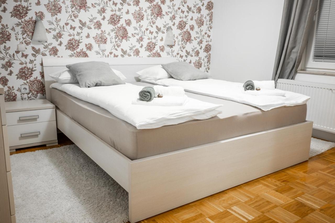 Apartma Tia 2 Zreče Buitenkant foto