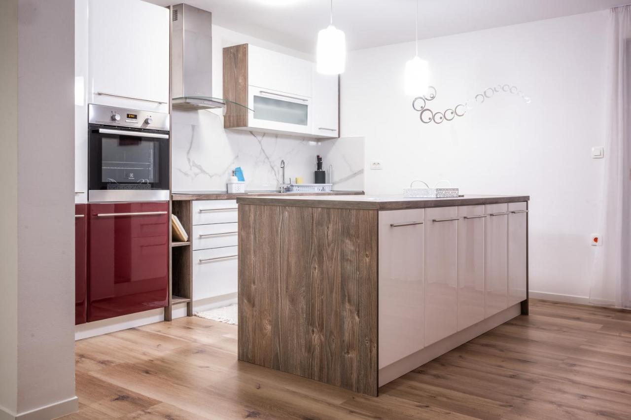 Apartma Tia 2 Zreče Buitenkant foto