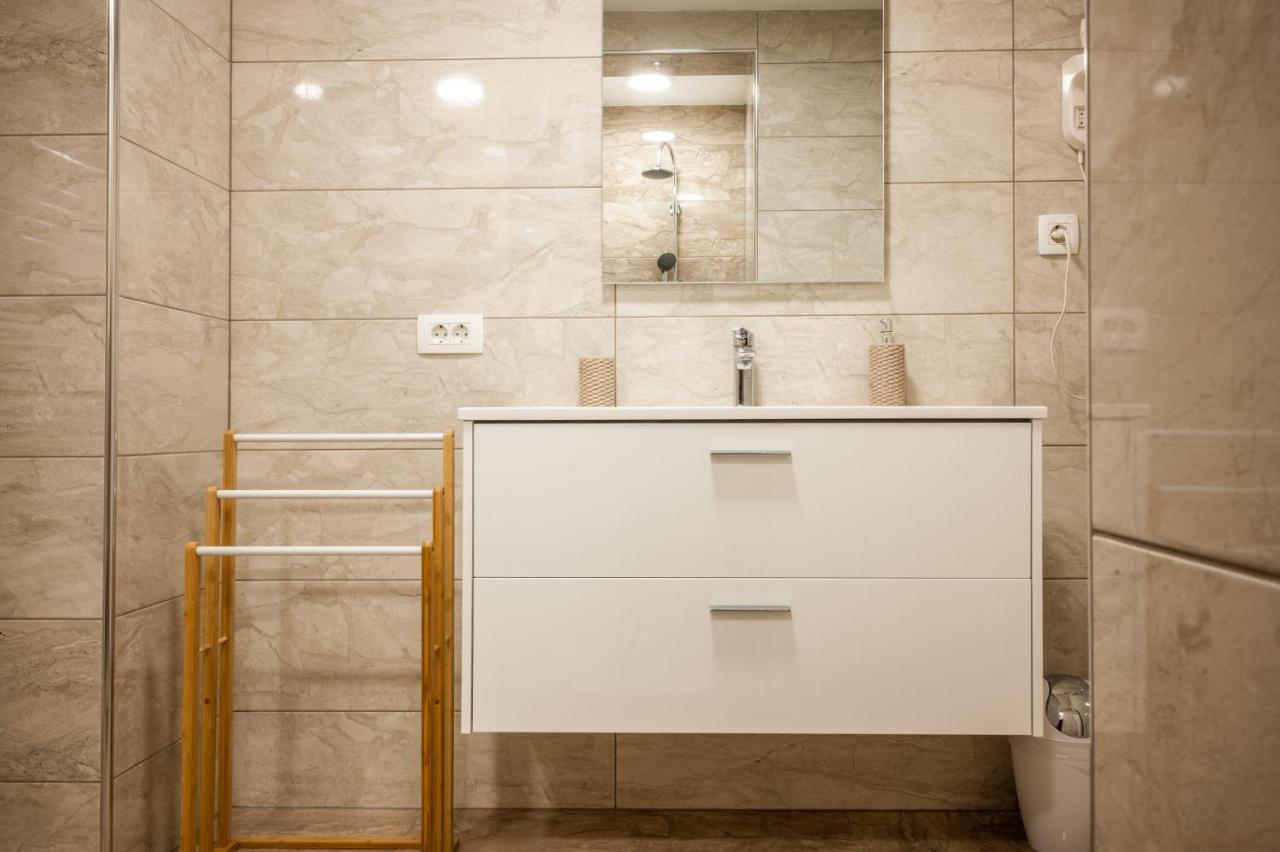 Apartma Tia 2 Zreče Buitenkant foto